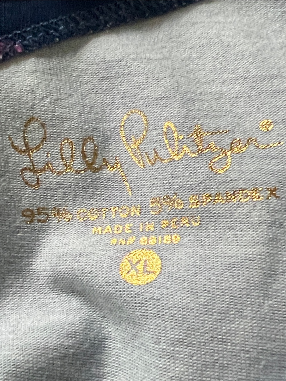 Lilly Pulitzer Navy Top shirt with Pink Elephant Motif XL like new 3/4 sleeve - Picture 6 of 6